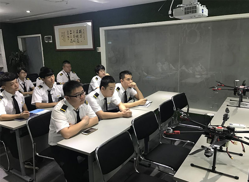 多旋翼無(wú)人機(jī)超視距駕駛員課程介紹